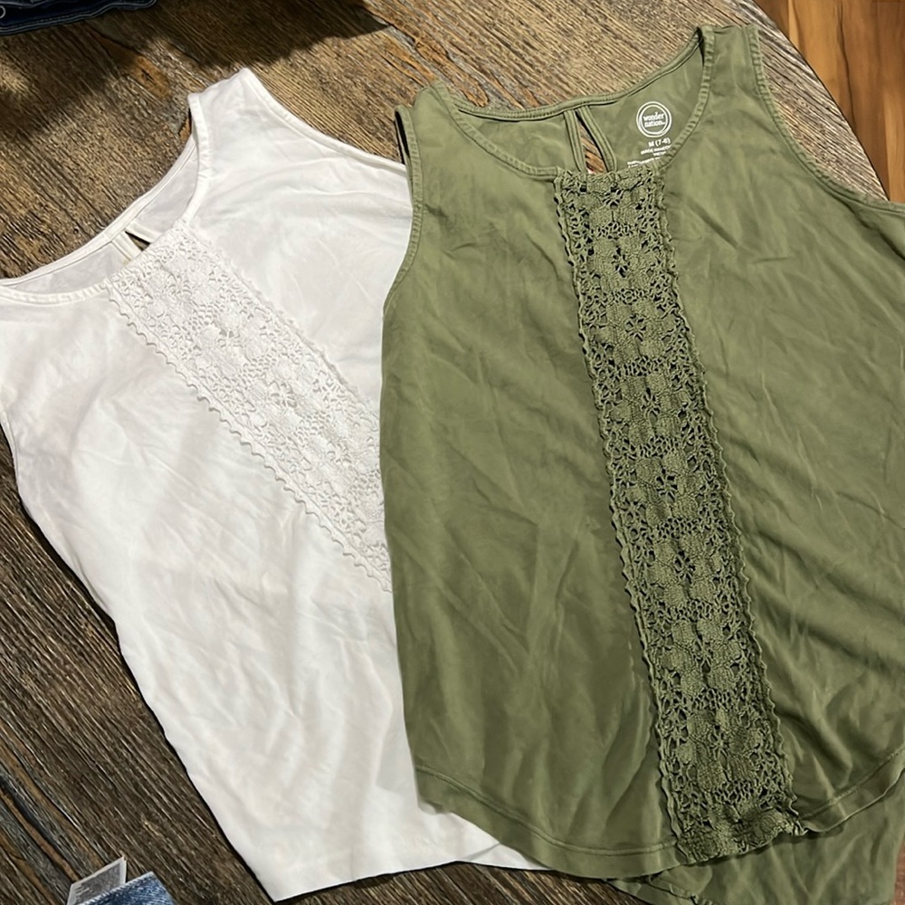 2 cute tanks